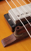 ES-175D-0111-main-t